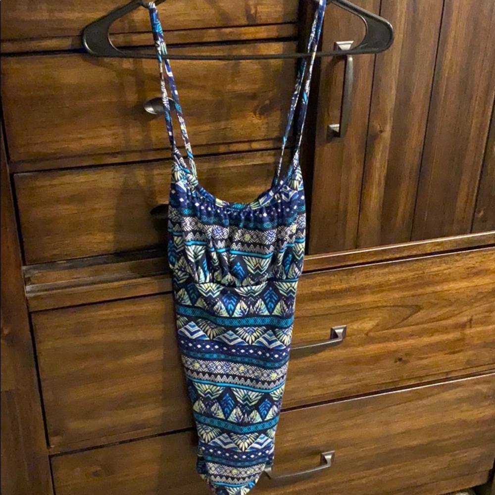 Cross back tank top